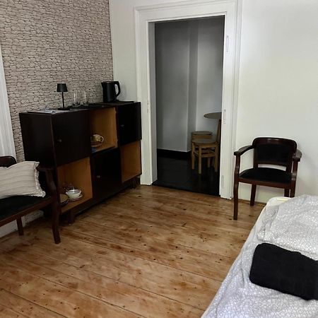 Utcara Nyilo Apartman Vac Bagian luar foto
