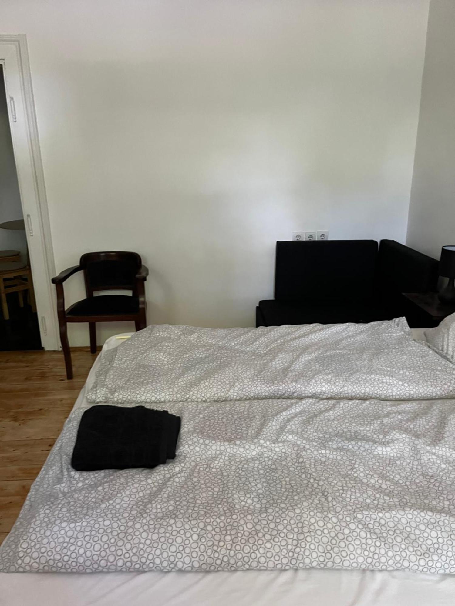 Utcara Nyilo Apartman Vac Bagian luar foto
